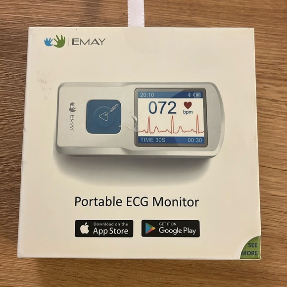 EMAY Portable ECG Monitor | Record ECG and Heart Rate Anytime Anywhere - Picture 1 of 2